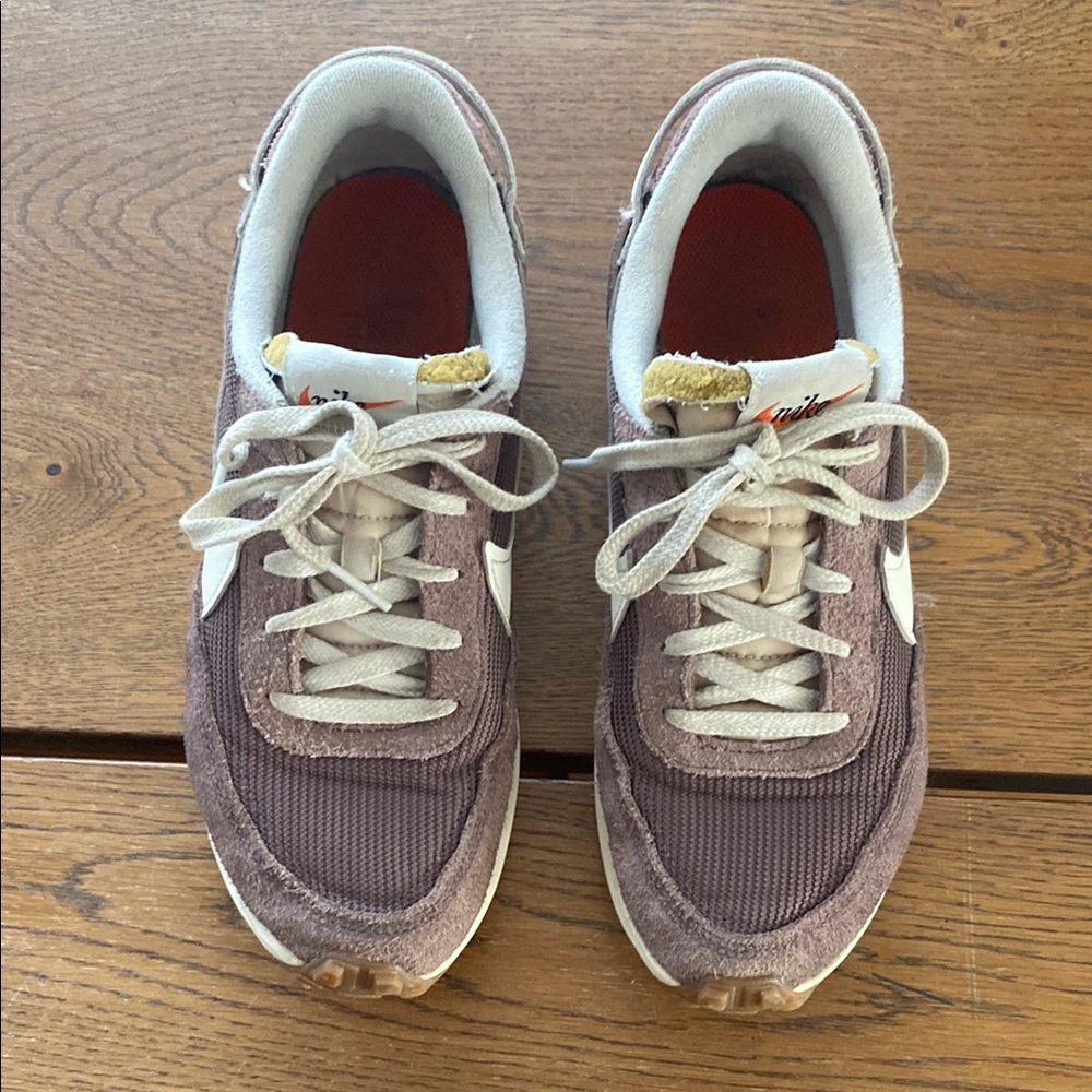 Nike Women's Waffle Debut Vintage Running Shoes - Brown and White - Picture 5 of 6